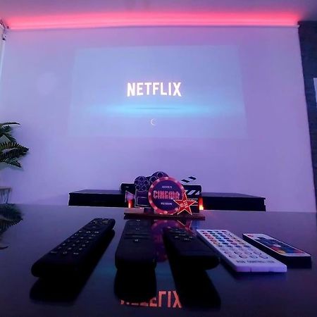 Cinema A Domicile Apartman Morlaix Kültér fotó